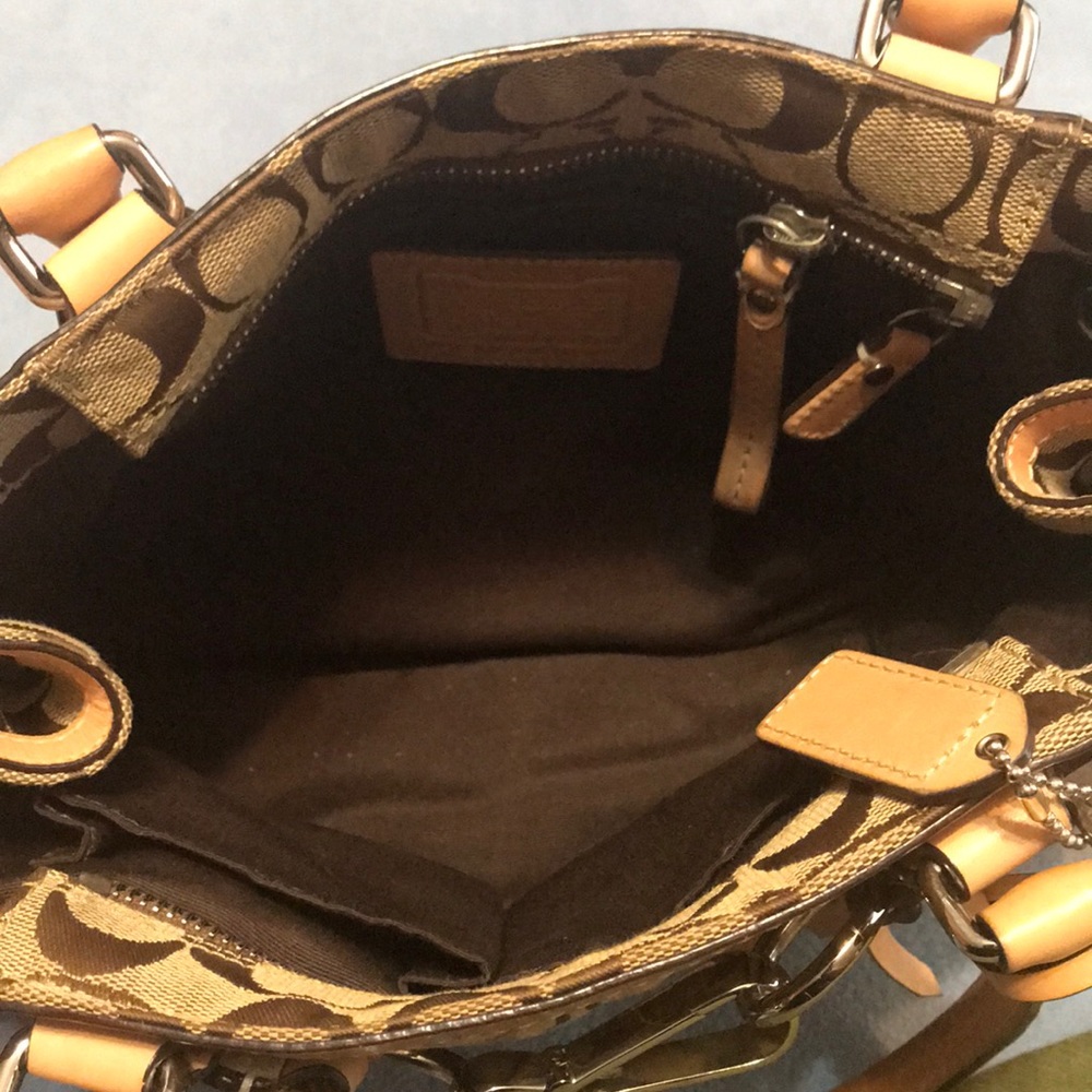 Natural tan official Coach Satchel - Picture 5 of 5
